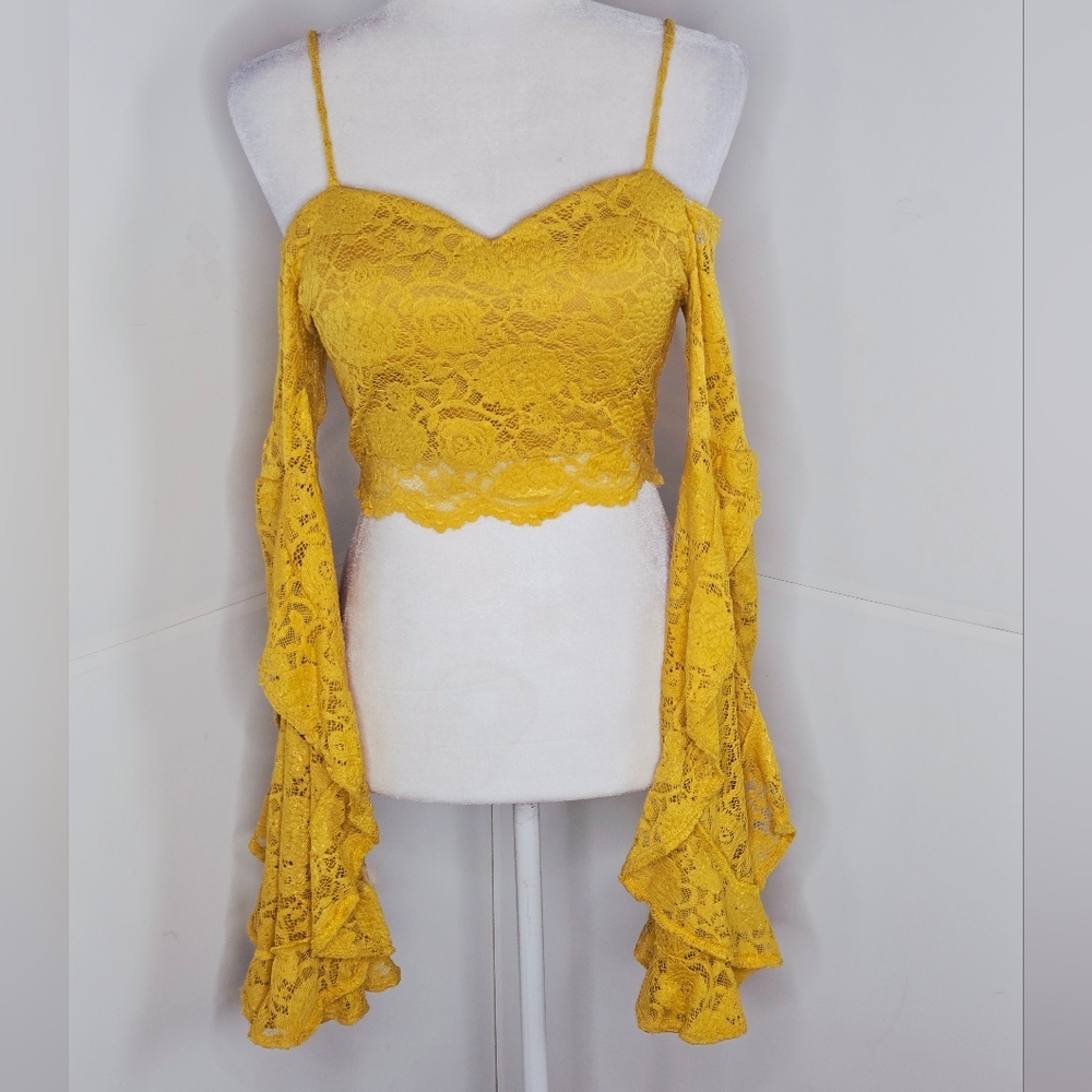 🏈 Love Culture NWT Lace Layer Bell Sleeve Crop Top Small Yellow Gold Mustard